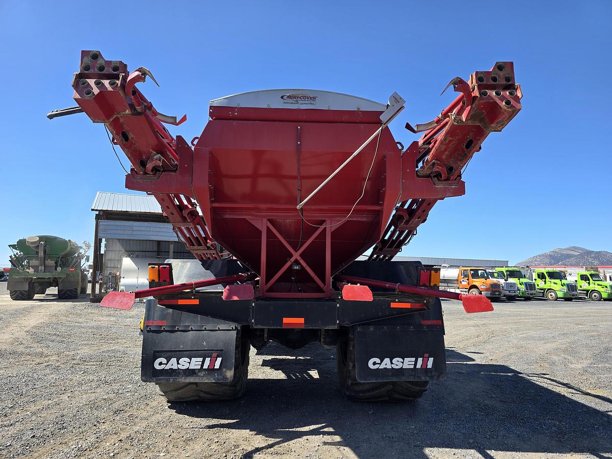 Used 2015 Case Titan 3530 Floater w/ 810 Flex-Air Applicator