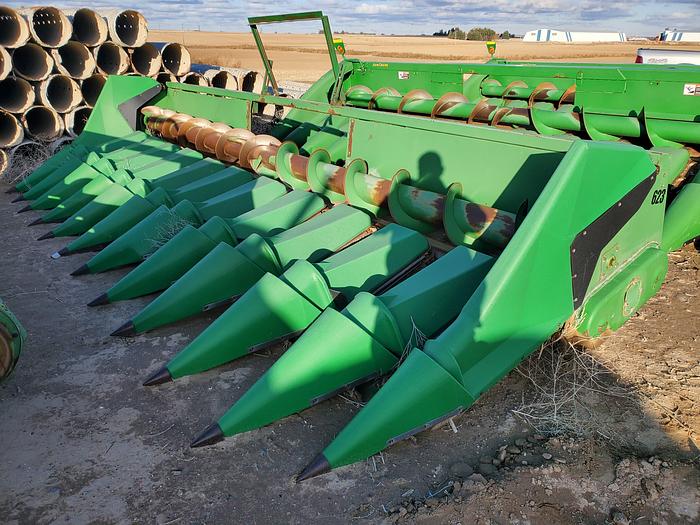 Used 12R22 John Deere 844 Corn Header