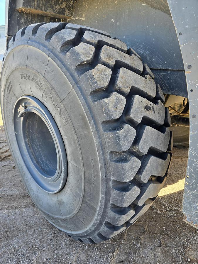 Used 2019 Liebherr L566 Wheel Loader