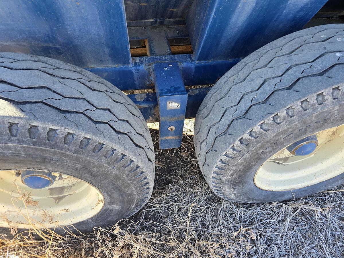 Used Oteco A100 Pivot Track Filler