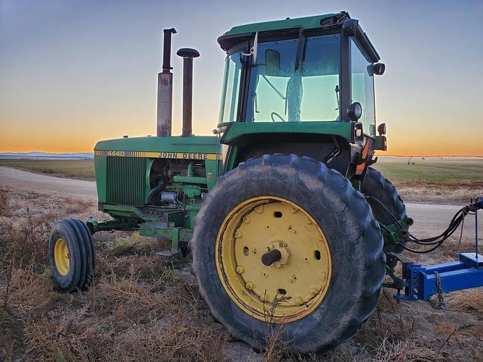 Used 1981 John Deere 4440 Tractor w/ Loader