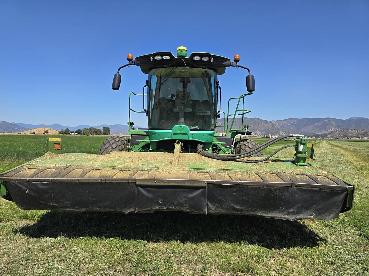 Used 2014 John Deere W235 Rotary Windrower w/ 2200 hrs