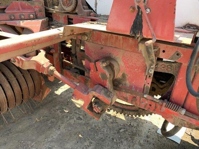 Used Freeman 370T 14X22 Chambered baler