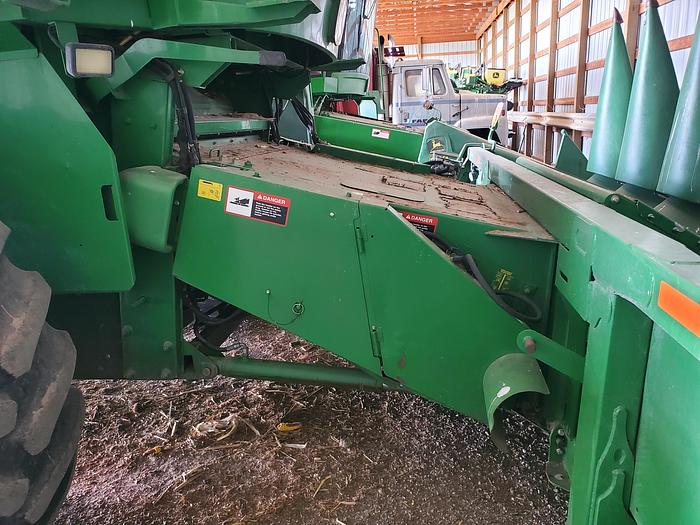 Used 2002 John Deere 9750STS Combine