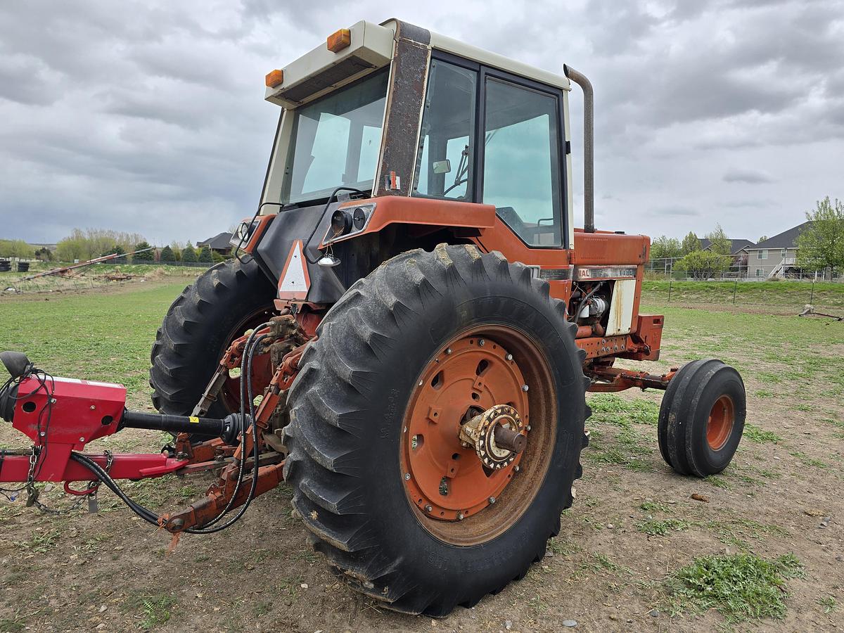 Used International 1486 Tractor w/ Loader