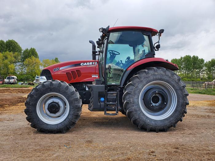 Used 2014 Case Maxxum 115 Tractor w/ 900 hrs