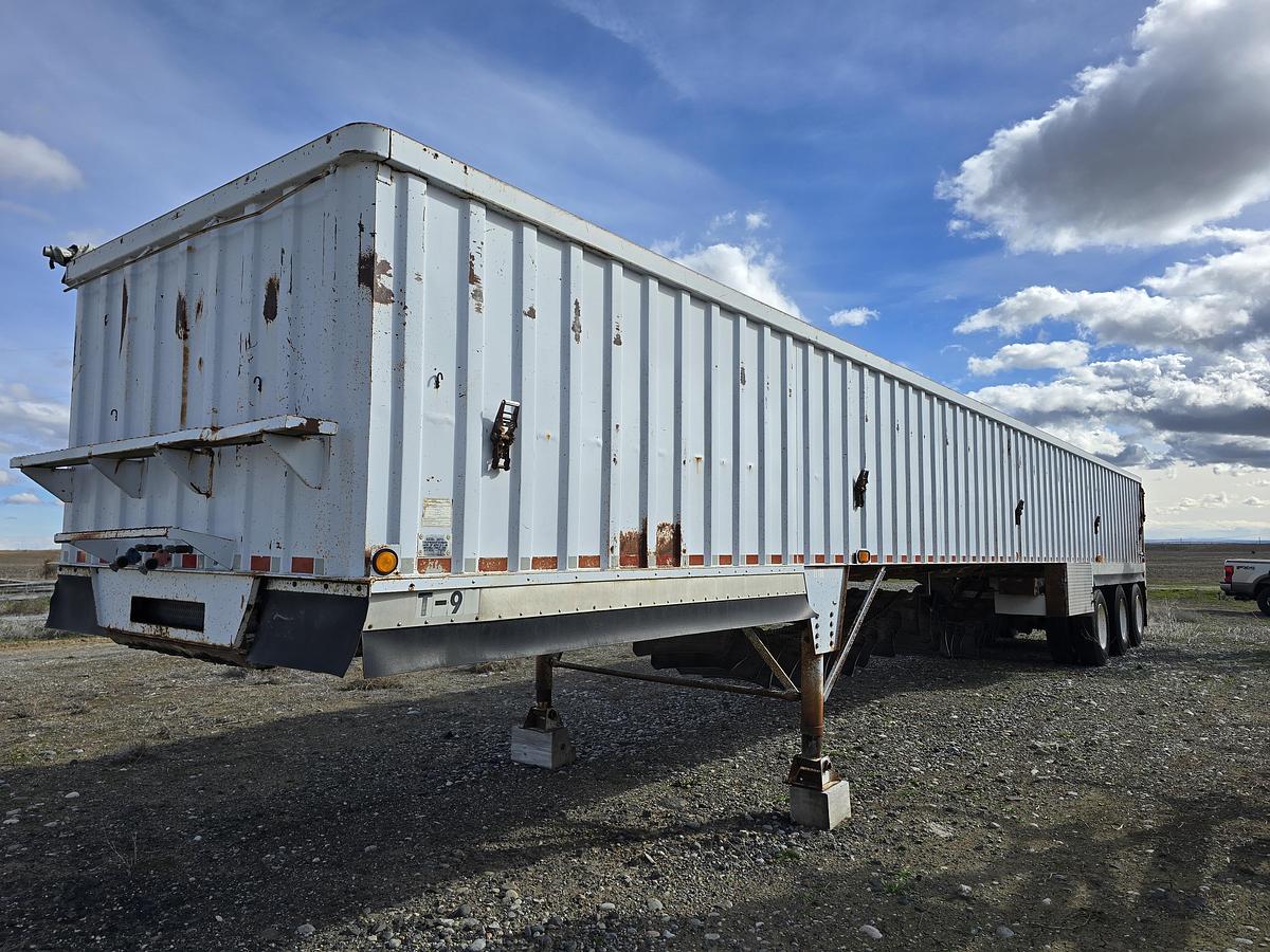 Used 50' Exel Belt Trailer
