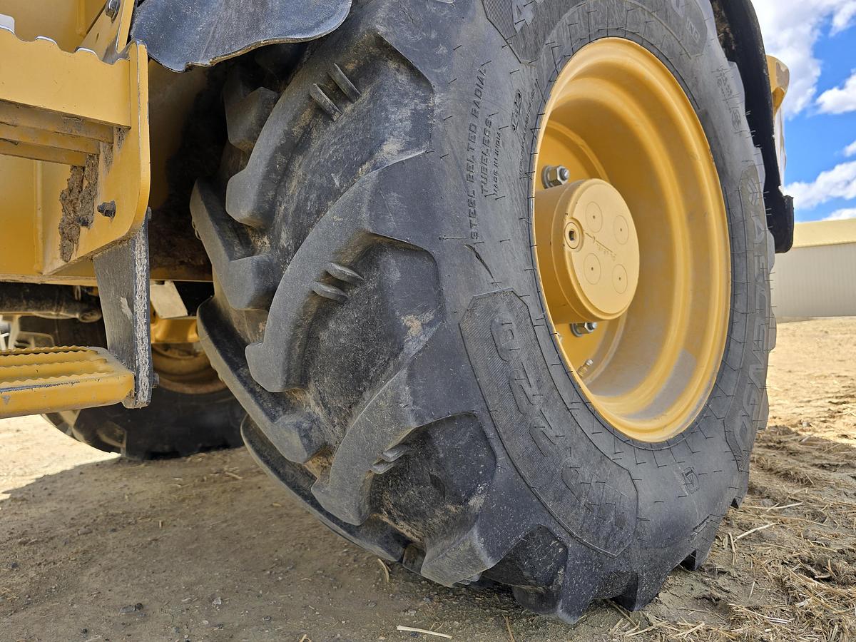 Used 2022 Caterpillar 908M Wheel Loader ** Going to Auction **