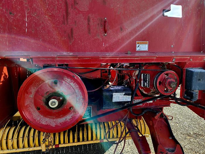 Used 2005 New Holland BB900 Baler w/ 1100 hrs