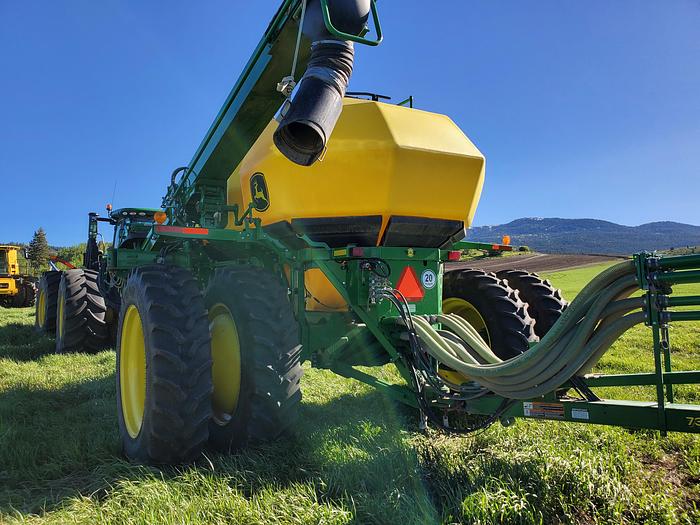 Used 2021 John Deere 730 / 1910 Air Drill