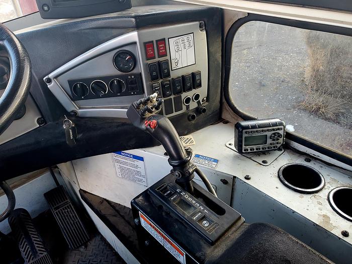 Used 2015 Stinger 6500 Bale Stacker