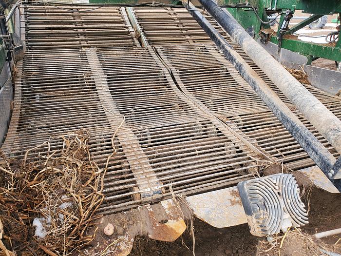 Used 2018 Lockwood 674 Potato Digger - 4R34