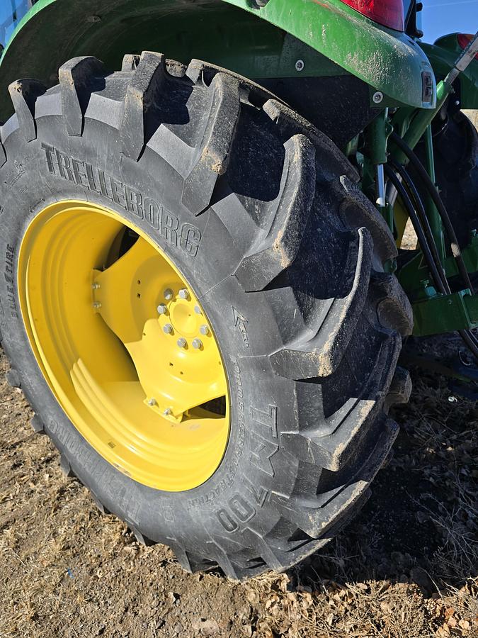 Used 2020 John Deere 5115M Tractor w/ 1100 hrs ** Loader Ready **