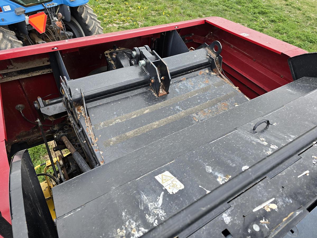 Used 2012 New Holland BB9080 3x4 Baler ** Only 10k Bales **