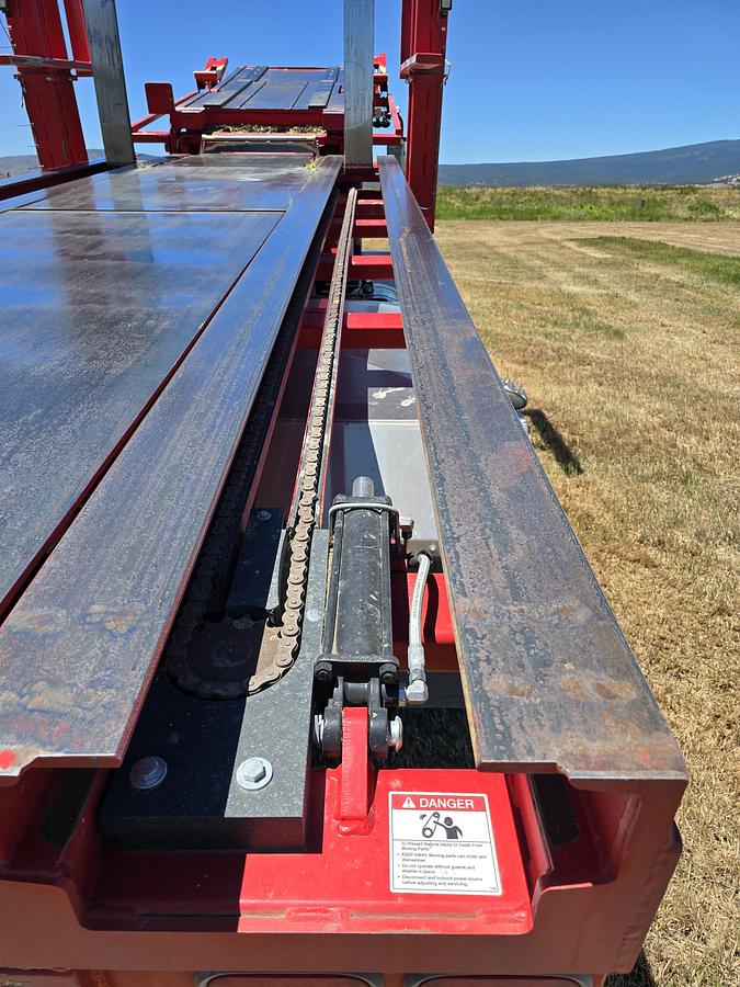 Used 2024 Stinger 8500 Bale Stacker w/ 52k Bales
