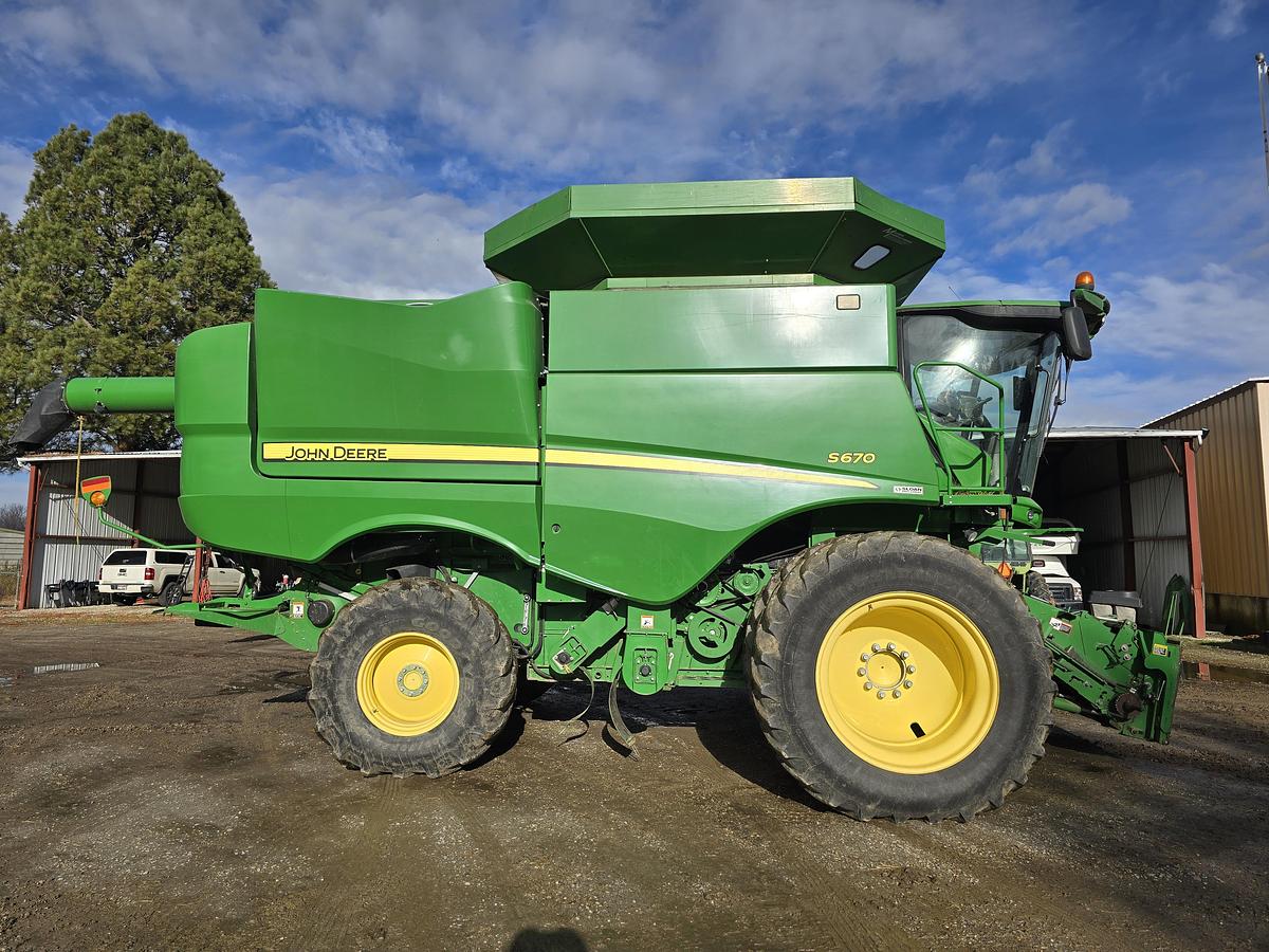 Used 2014 John Deere S670 Combine