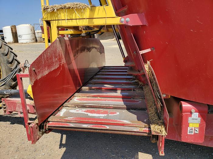 Used 2018 Supreme 1200T Vertical Feed Mixer