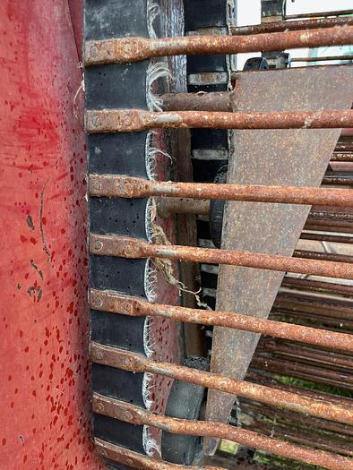 Used Amity SM986 Beet Digger - 6 Row