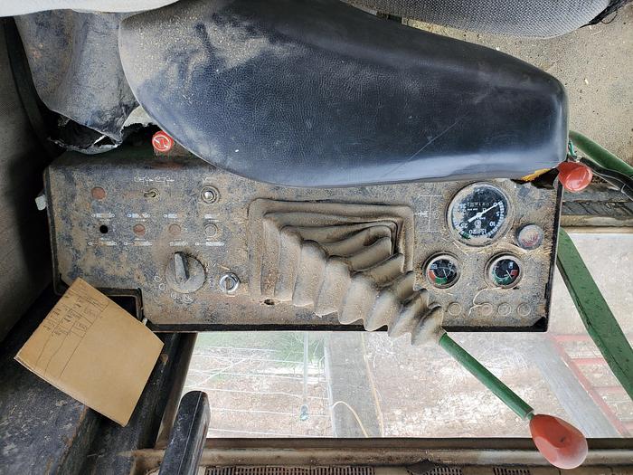 Used John Deere 5820 Forage Harvester / Chopper w/ 3 Headers