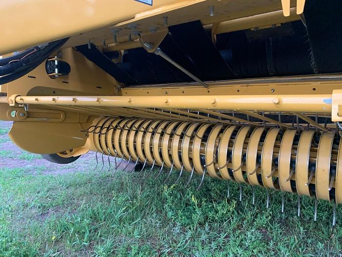 Used 2022 Vermeer 605N Rounnd Baler ** only 1300 Bales **