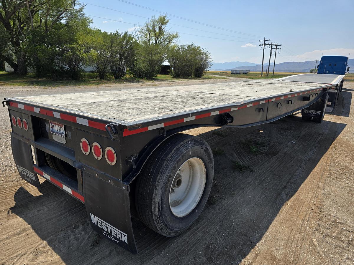Used 2018 52' Fontaine Lead + 30' Western Pup Hay Trailer Set (2 Available)