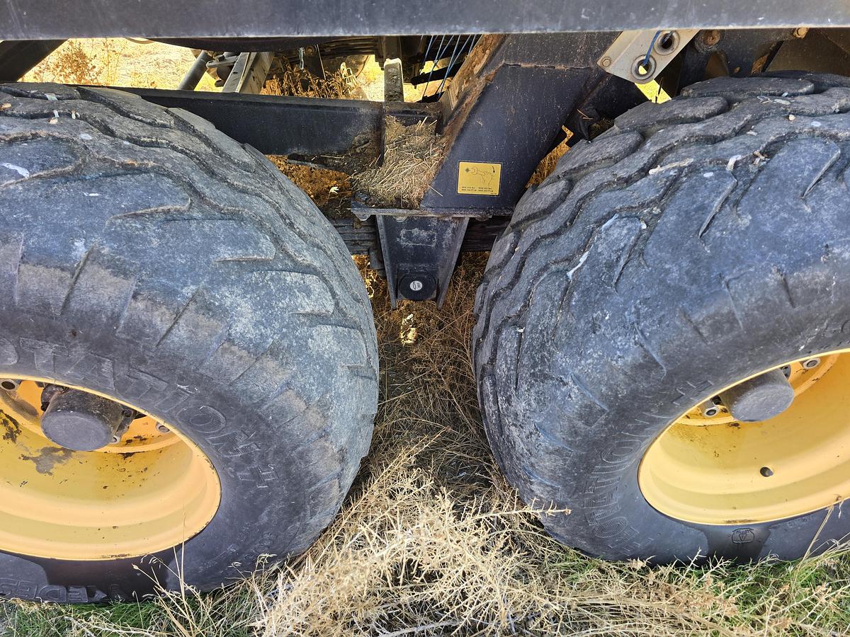 Used New Holland BB960A Baler - 3x4