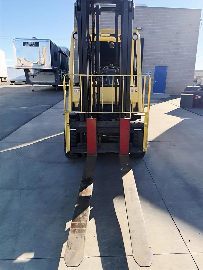 Used 2016 Hyster H90FT Forklift w/ 800 hrs