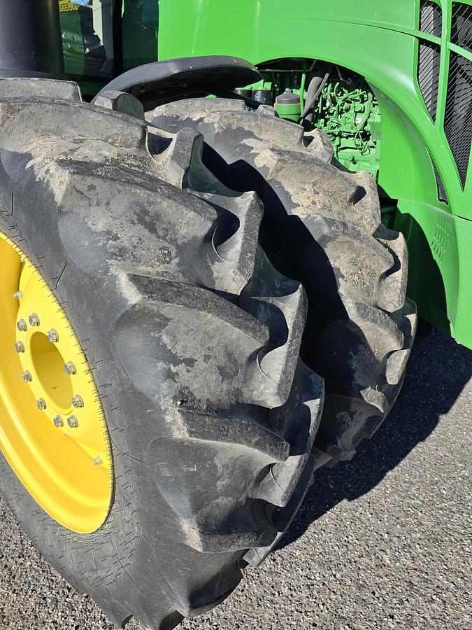 Used 2020 John Deere 8320R Tractor w/ 800 hrs