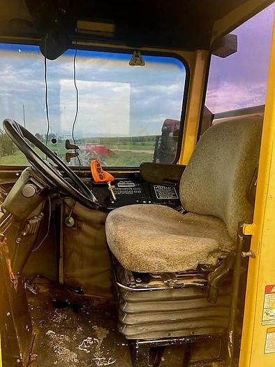 Used 2008 New Holland H9880 Balewagon w/ Mil-Stak Clamp