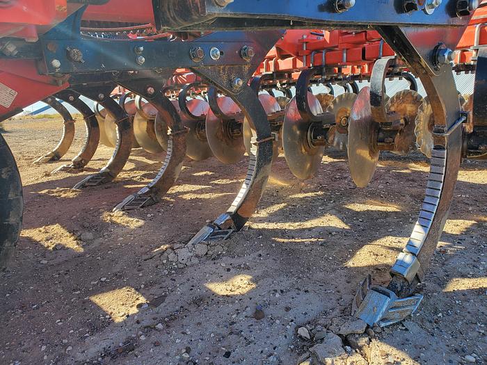 Used 2017 Kuhn 4855 Disk Ripper - 11 Shank