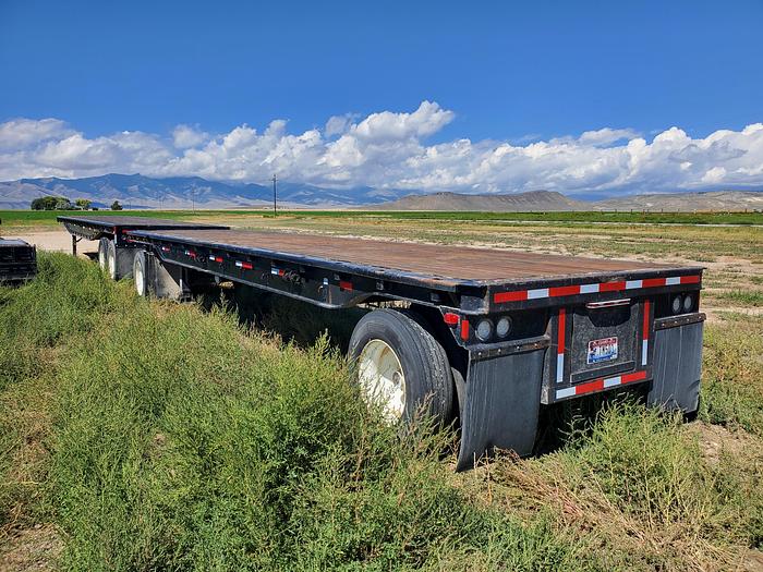 Used 40' + 32' Hay / Flatbed Trailer Set - Transcraft w/ Western