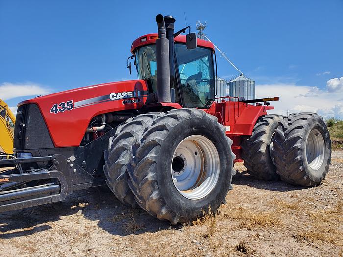 Used 2010 Case Steiger 435 Tractor w/ Silage Blade