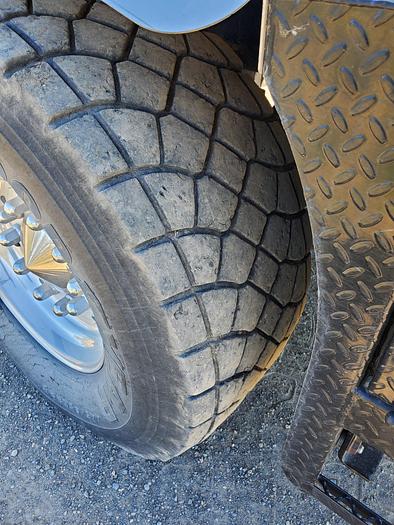 Used 2015 Stinger 6500 Bale Stacker