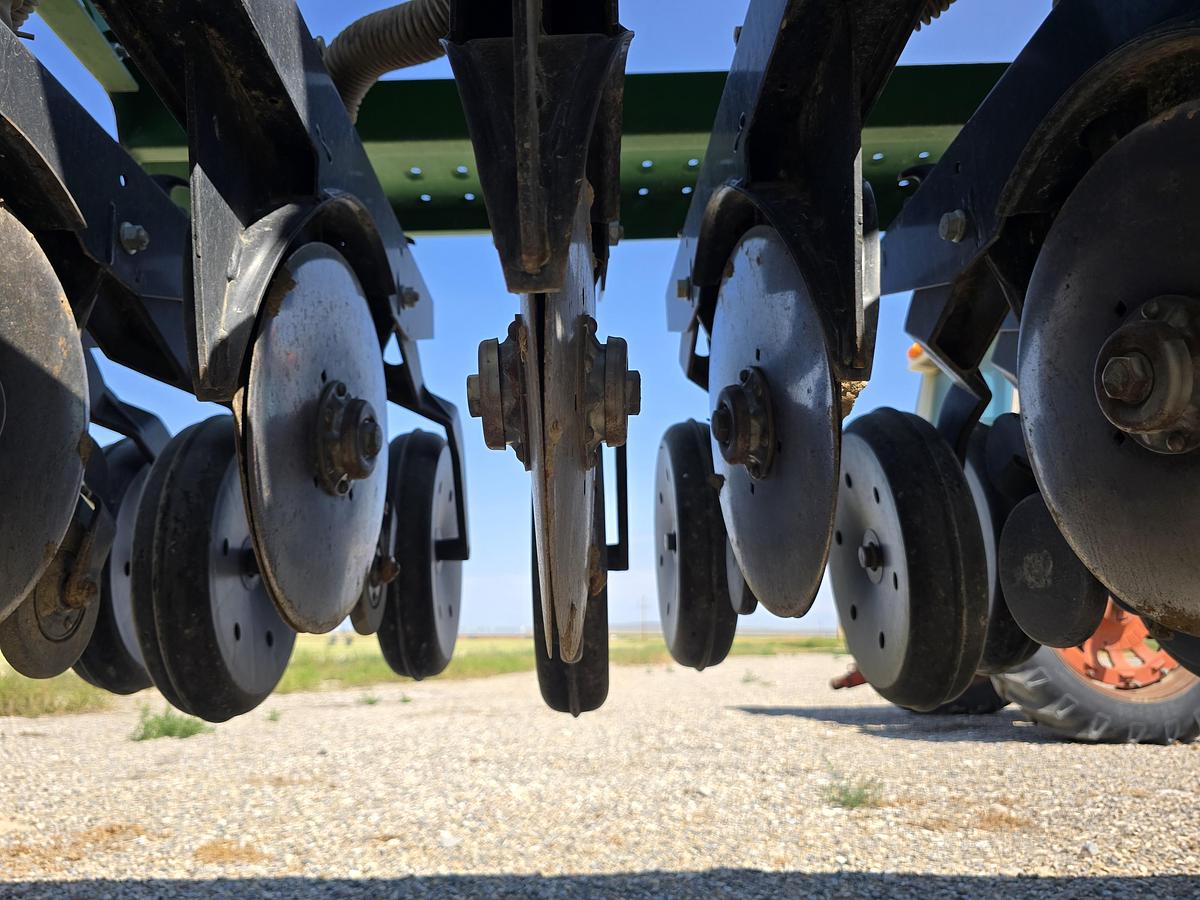 Used 40' Great Plains 3S-4000 Grain Drill