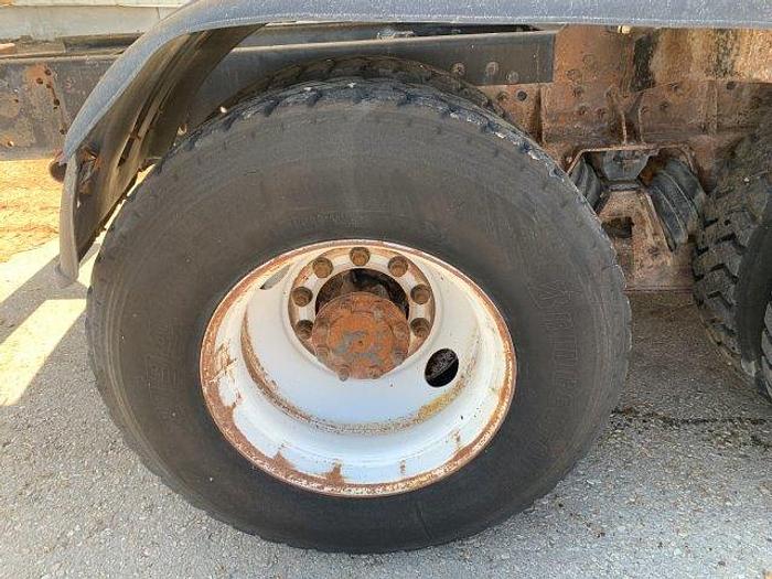 Used 2001 Interational 4900