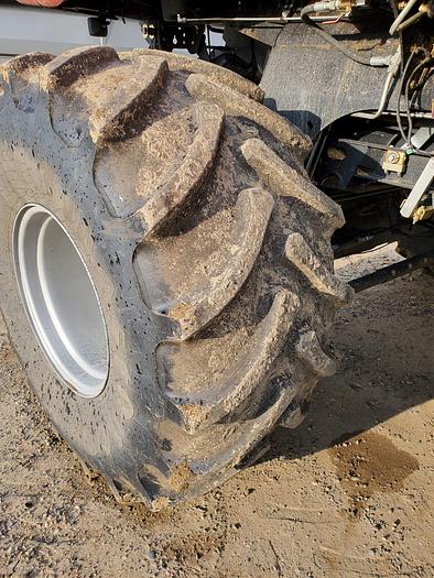 Used 2020 Case IH 9250 Combine w/ 1300 eng hrs