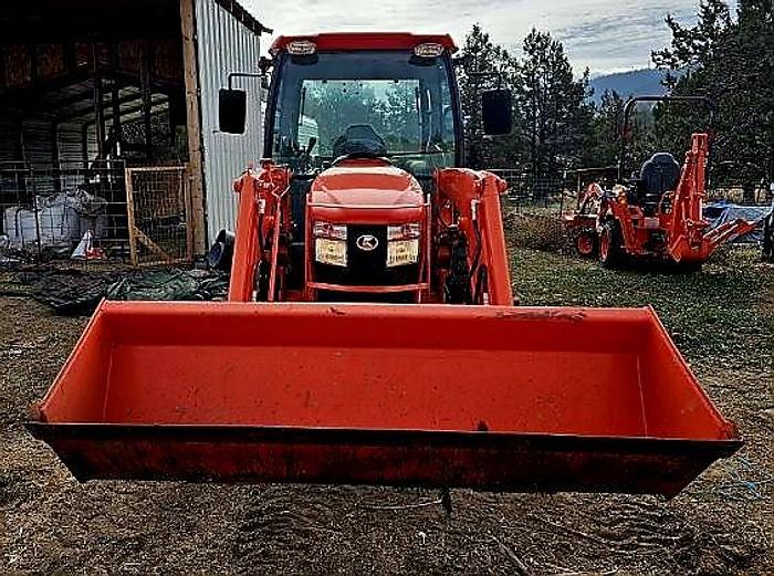 Used 2020 Kubota L6060 HST Tractor w/ Loader - 110 hrs