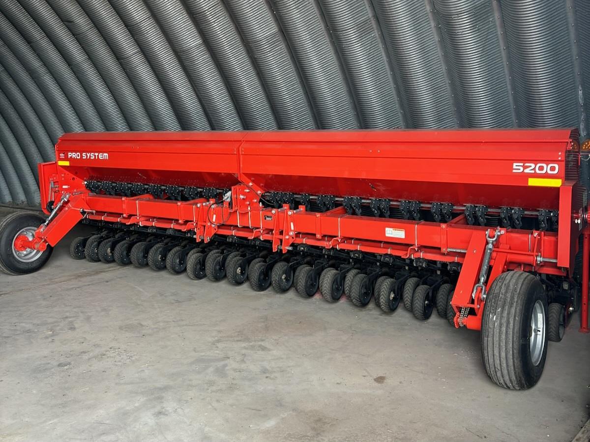 Used 20' Kuhn Krause 5200 Grain / Seed Drill