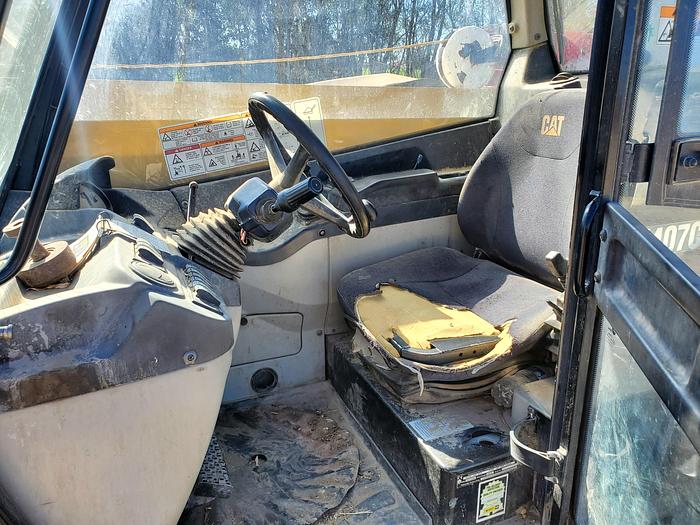 Used 2015 Cat TH407C Telehandler - 3500 hrs