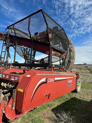 Used Amity 2300 Beet Digger - 6 Row
