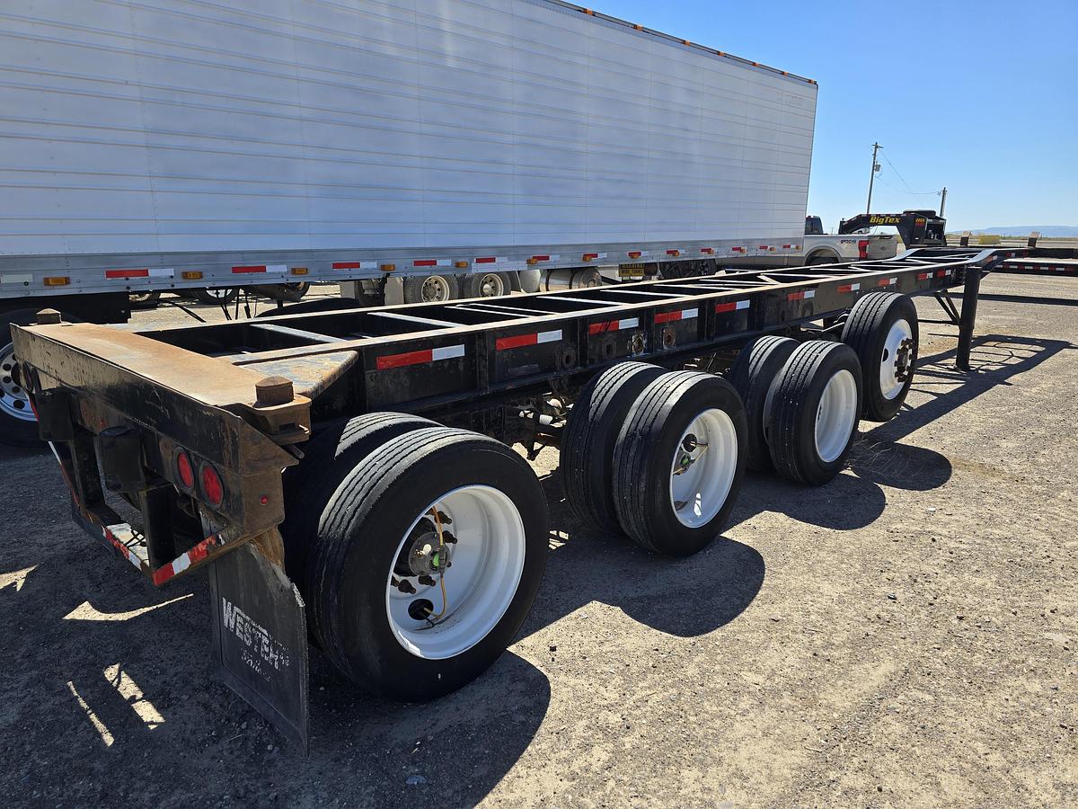 Used 40' Pratt Container / Chassis Trailer - 4 Axle