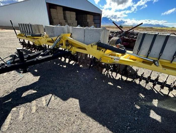 Used 2014 30' Aerway AWFS300 Aerator