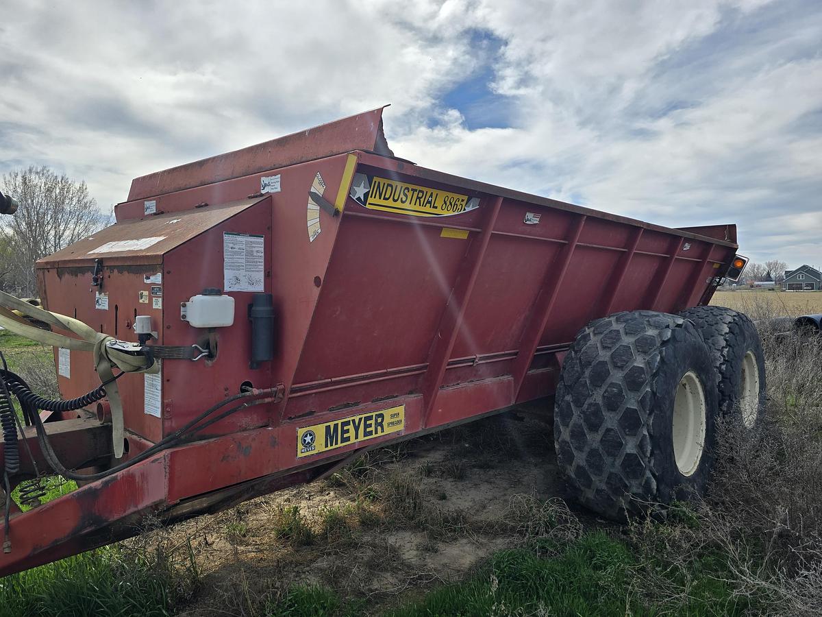 Used 2014 Meyer 8865 Manure Spreader