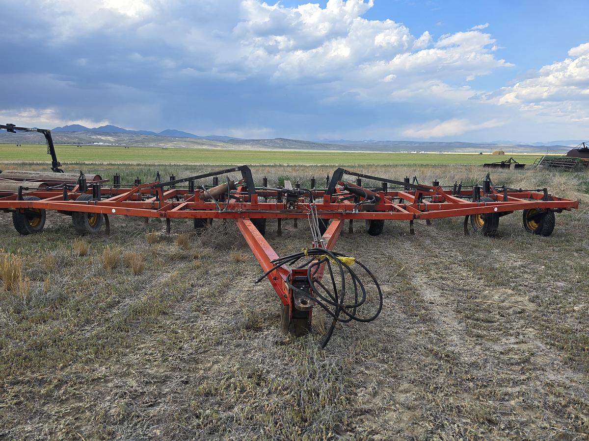 Used 30' Chisel Plow