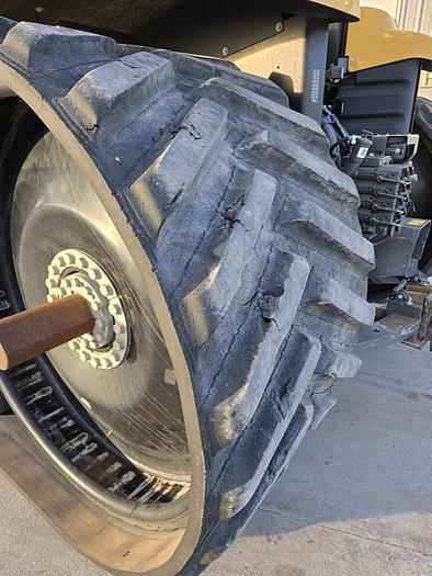 Used 2019 Challenger MT875E Tractor w/ 2900 hrs