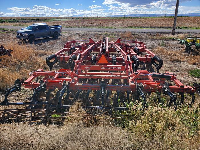 Used 2015 Kuhn Krause 4855 Disk Ripper - 11 Shank