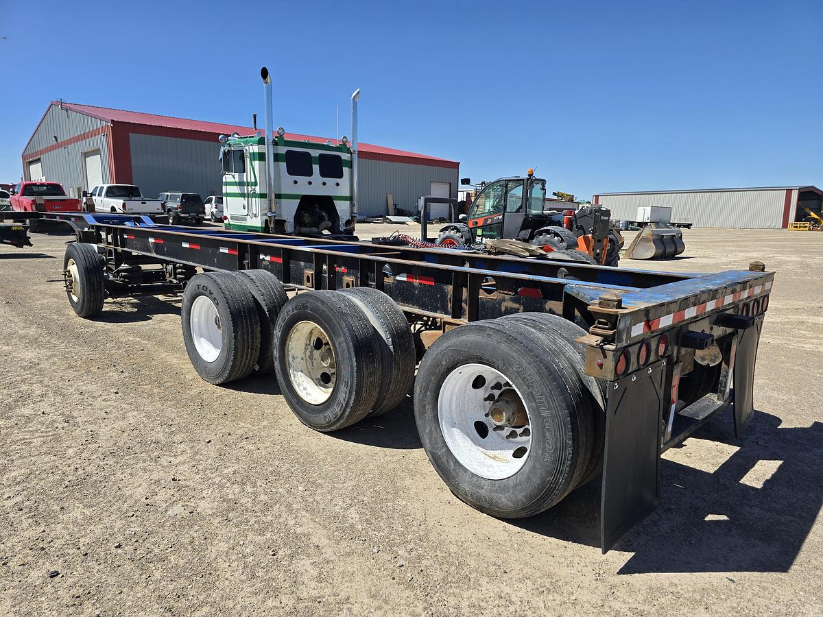 Used 40' Pratt Container / Chassis Trailer - 4 Axle