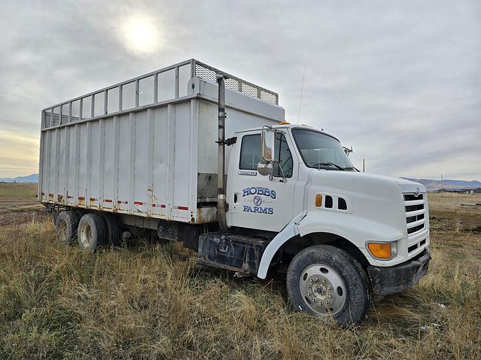 Used 98' Ford Louisville Silage Truck w/ Allison Trans