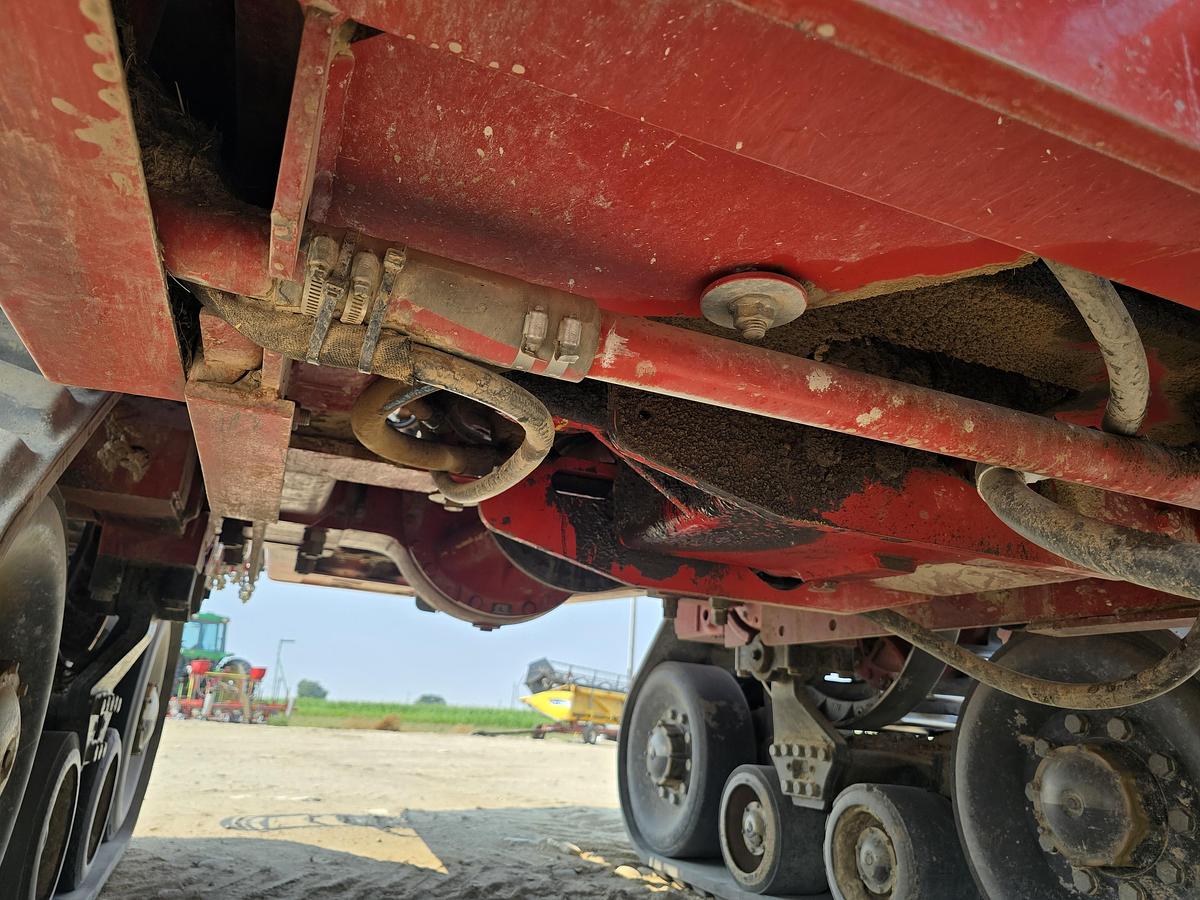 Used 2014 Versatile 450DT Tractor w/ 5000 hrs