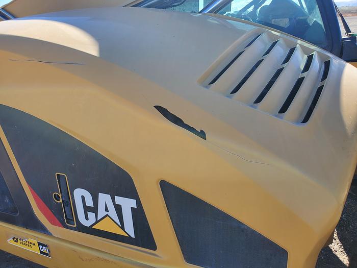 Used 2019 Caterpillar TH408D Telehandler